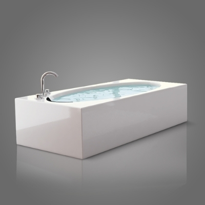 Jaquar Bath tub and Shower panel